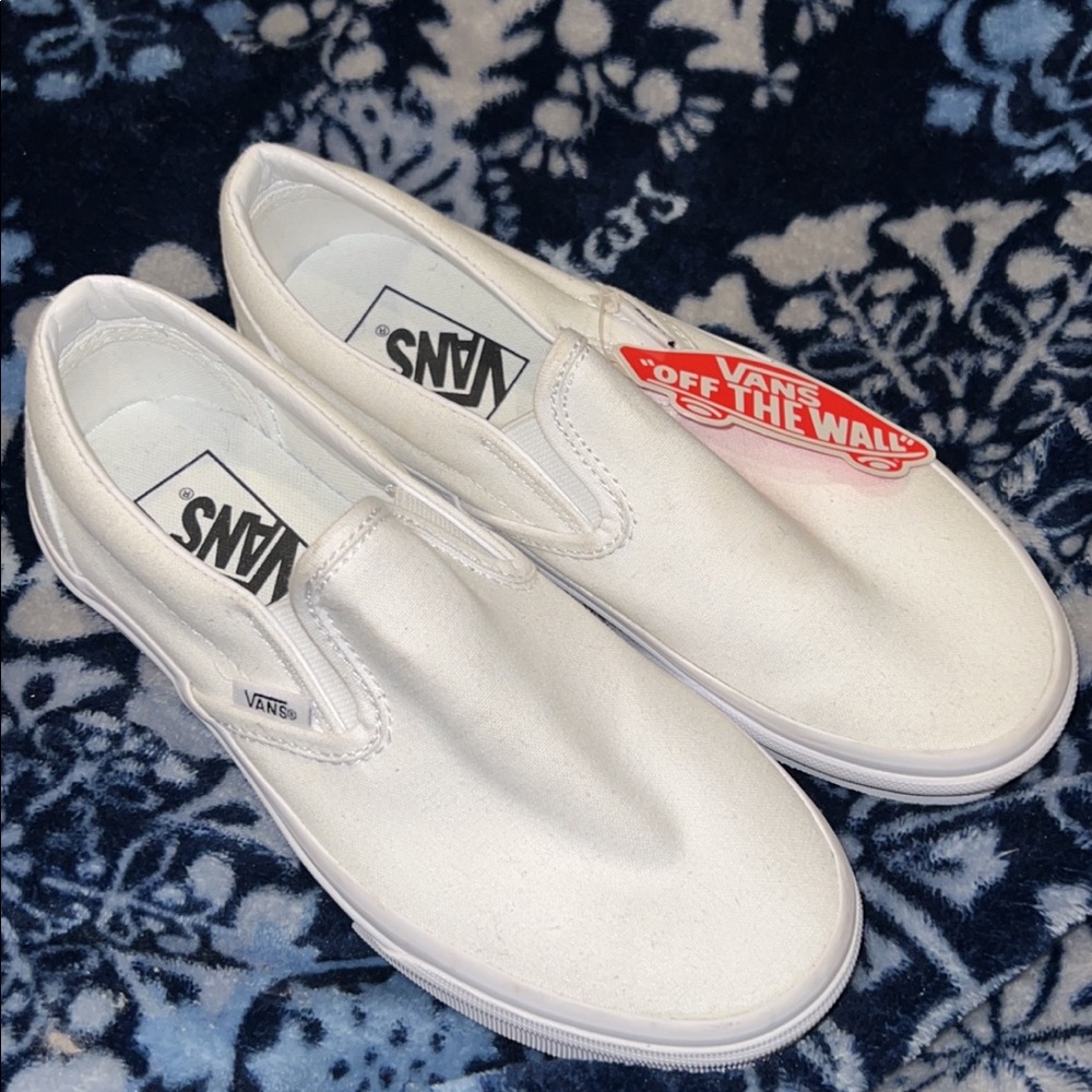 Brand New Size 6 Vans Slip-On